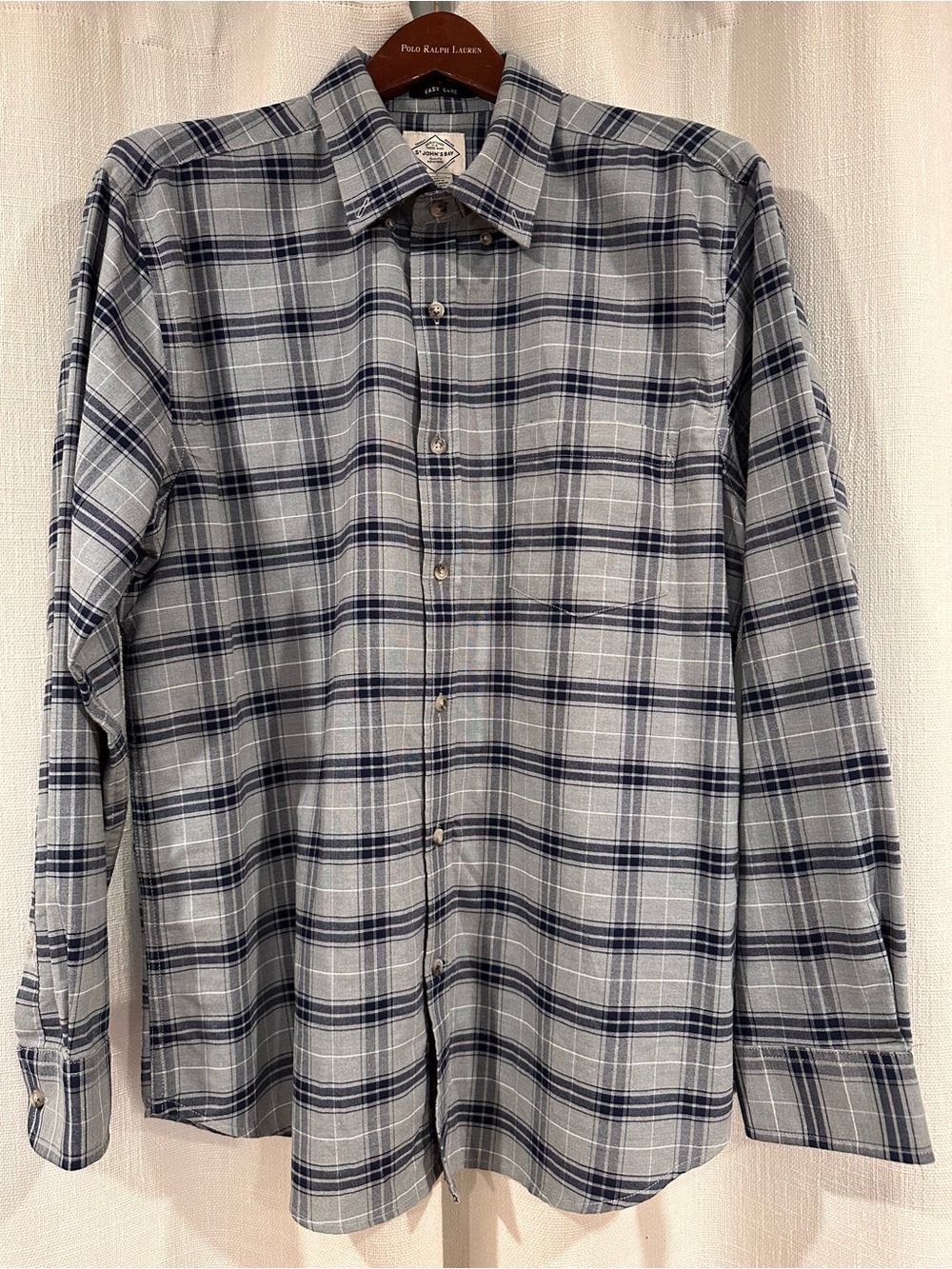 St John’s Bay Men's Grey & Navy Plaid Button-Up Shirt
